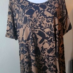 LulaRoe Tunic top Irma